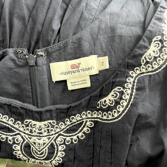 Vineyard Vines‎ Navy Embroidered Dress 2 - Picture 3 of 4